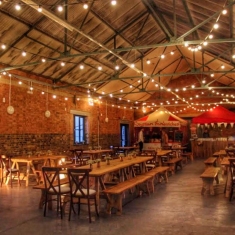 vintage-wedding-prop-furniture-hire-2