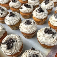 buttercream cupcakes