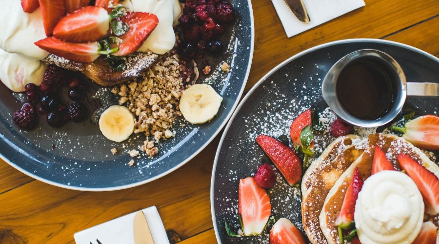 What's included in bottomless brunch